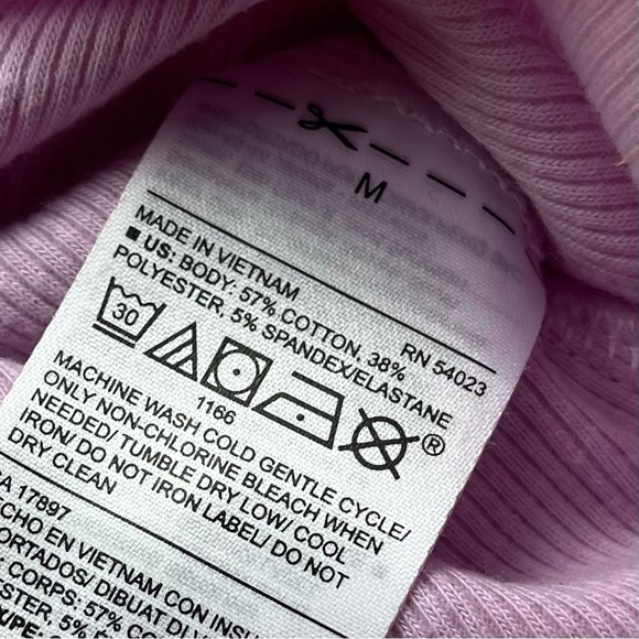 Old Navy Women’s Orchid Pink Basic Slim Fit Ribbed Tank Top - M - EUC - Stretch - Picture 4 of 6